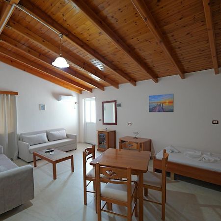 Arthur'S 4Apartments Борш Екстериор снимка